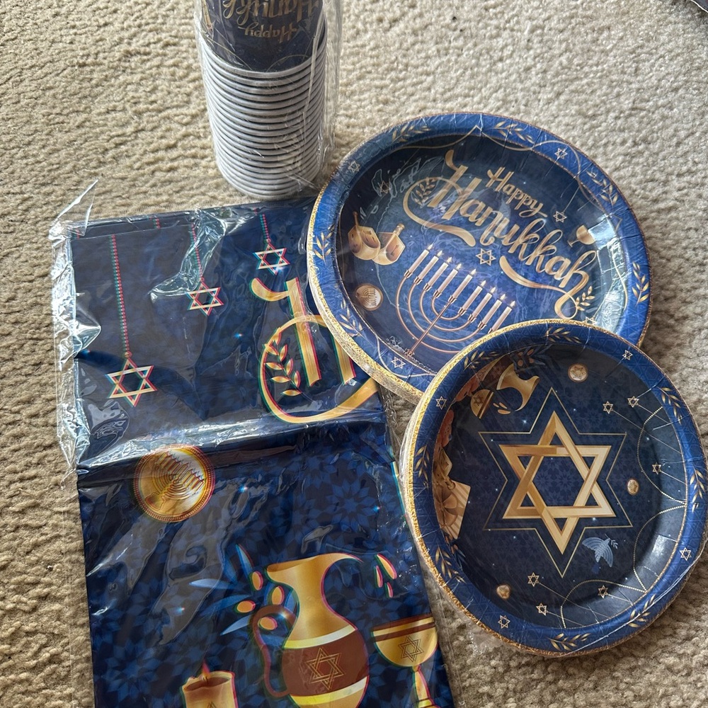 Hanukkah Party Supplies Set - Blue and Gold